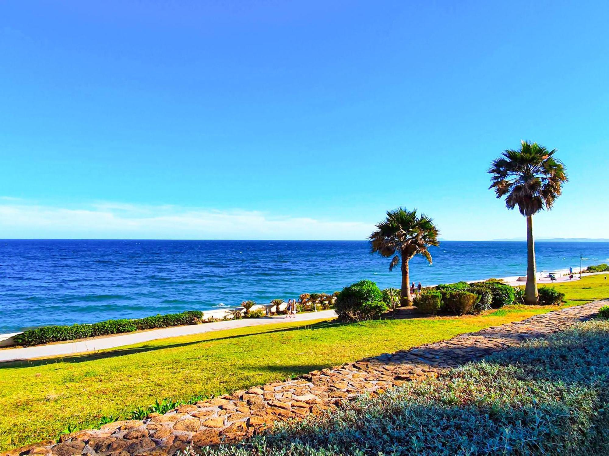 Luxury Frontline Residence Ehhouse Estepona Kültér fotó