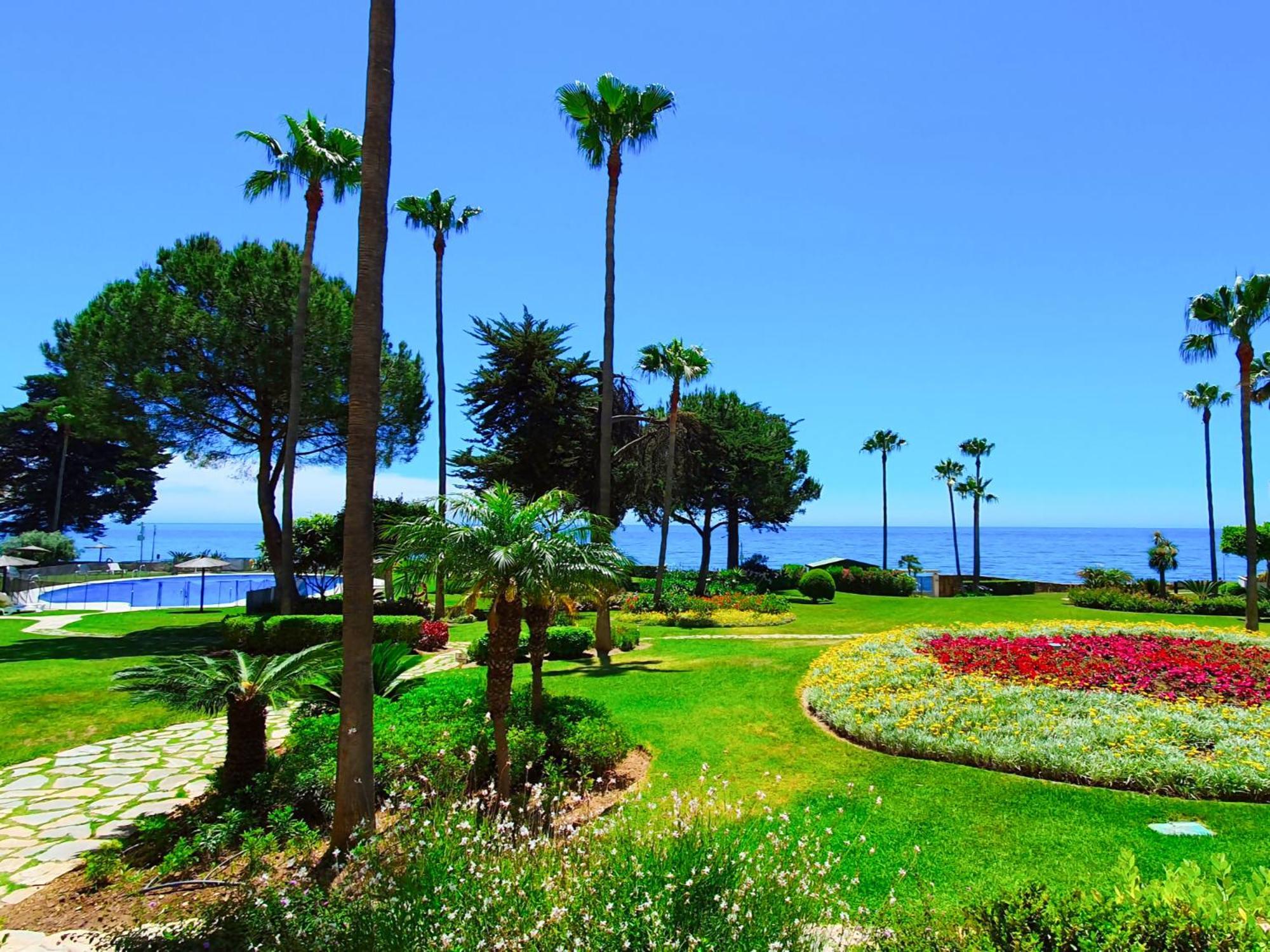 Luxury Frontline Residence Ehhouse Estepona Kültér fotó