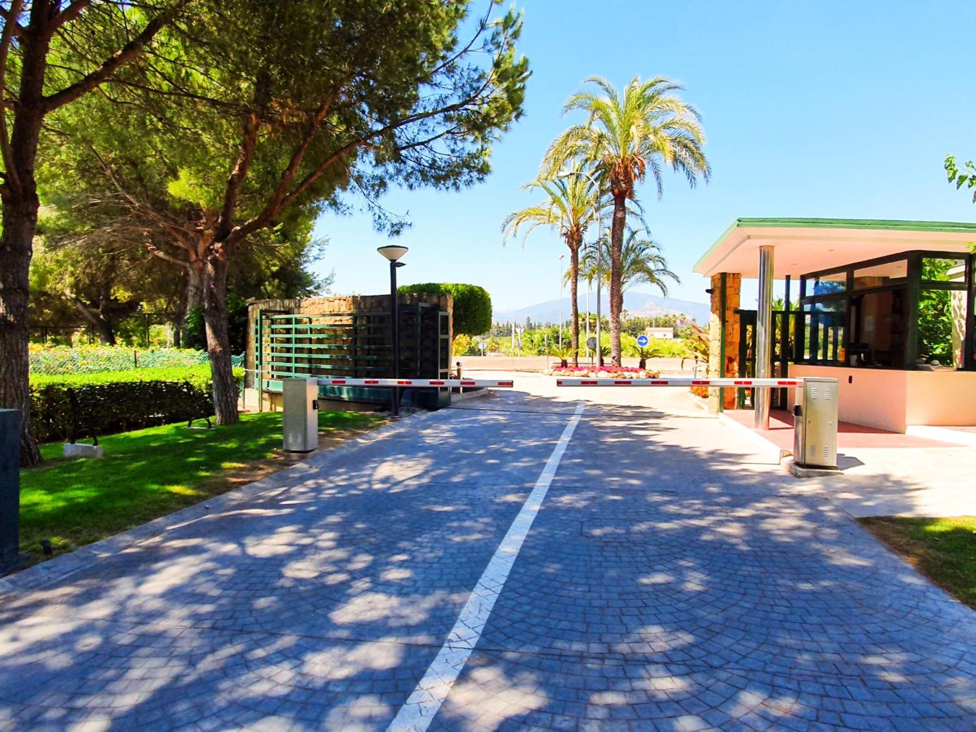 Luxury Frontline Residence Ehhouse Estepona Kültér fotó