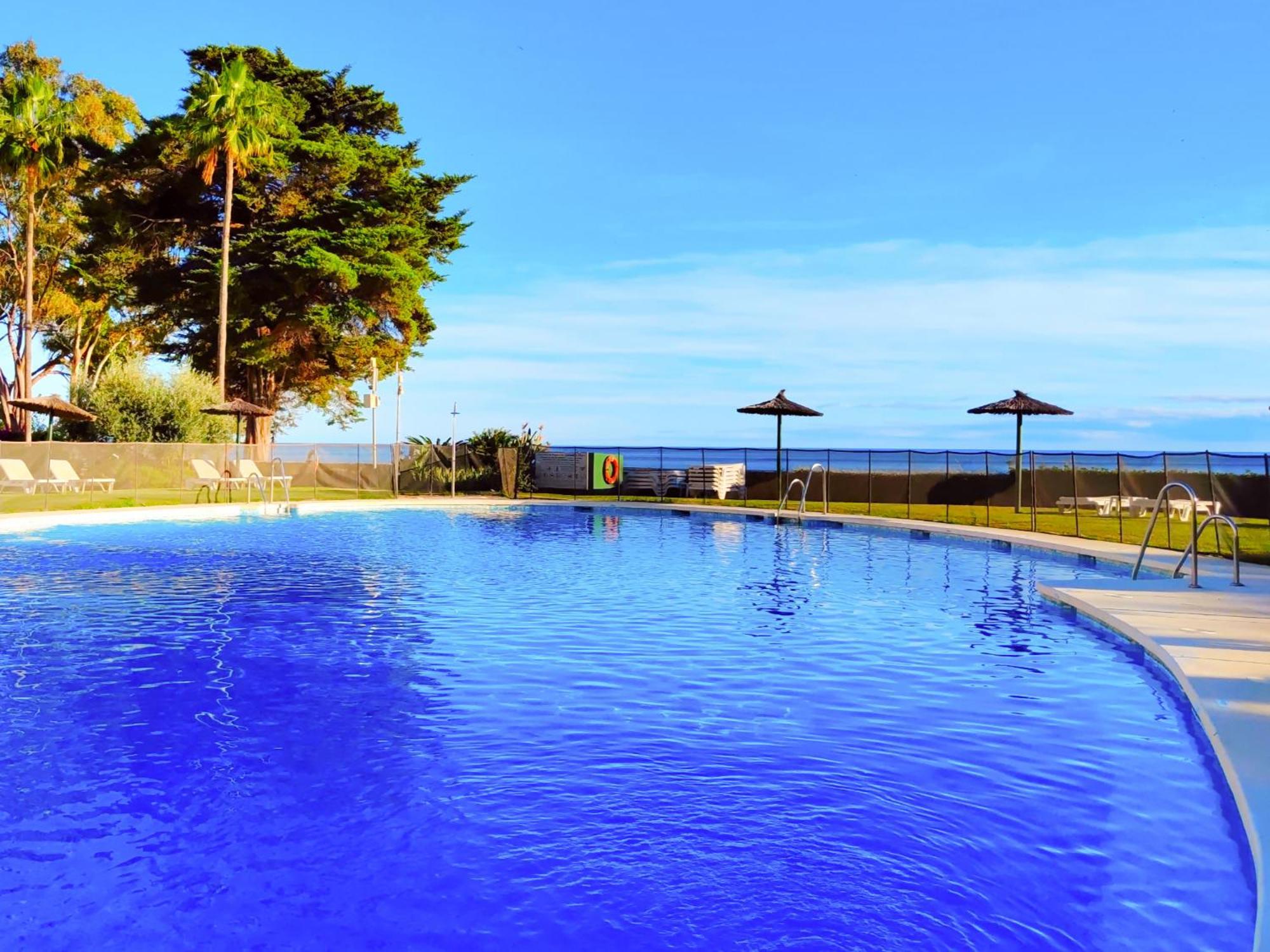 Luxury Frontline Residence Ehhouse Estepona Kültér fotó
